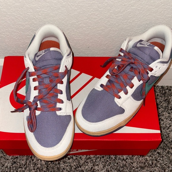 Nike Dunk Low Sneakers - Picture 4 of 6